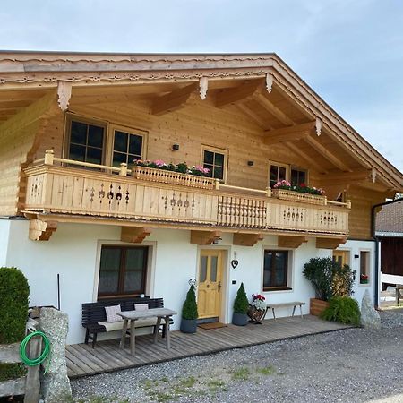 Apartment-Chalet Moedlinghof Hopfgarten im Brixental Eksteriør bilde
