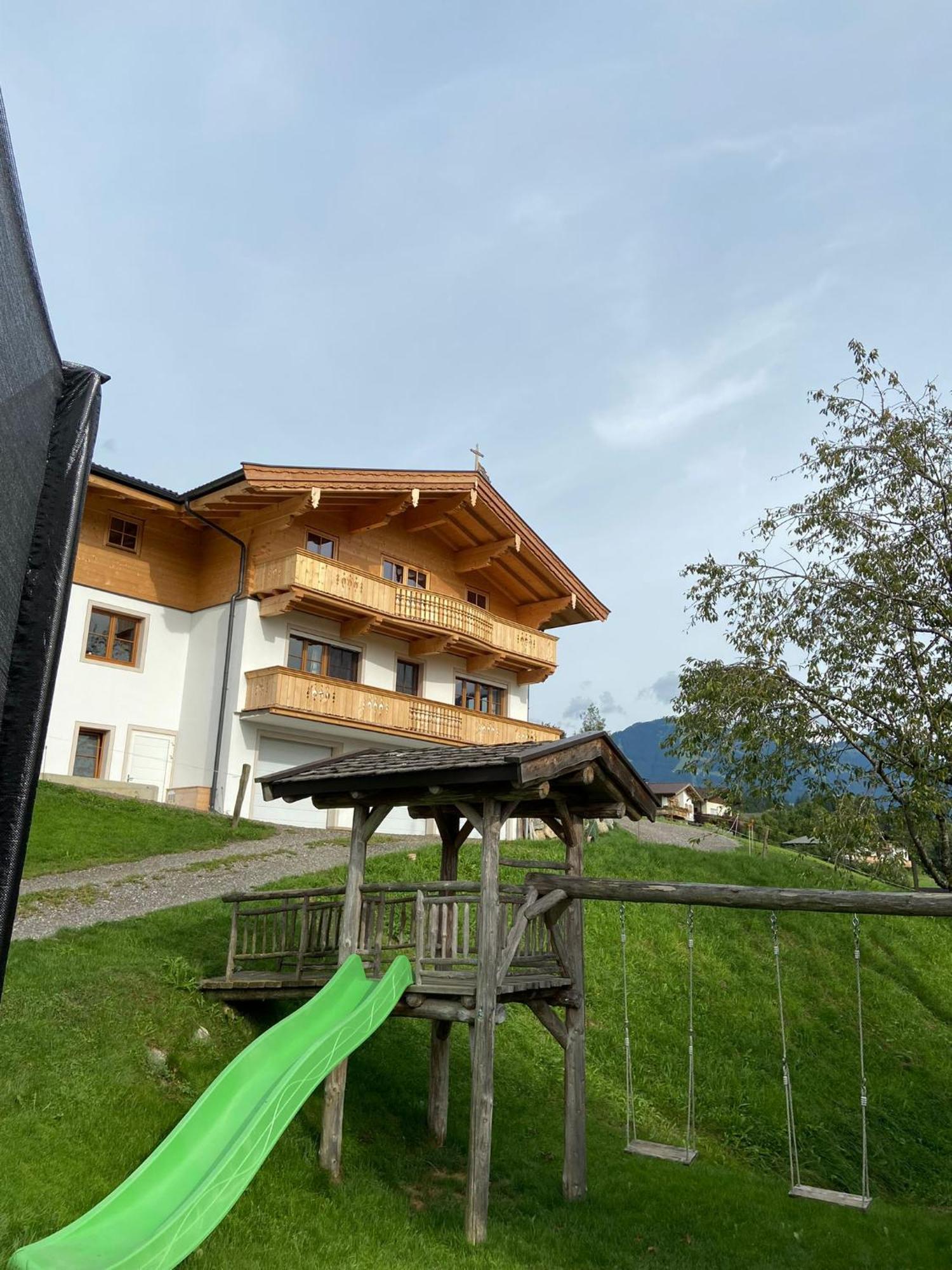 Apartment-Chalet Moedlinghof Hopfgarten im Brixental Eksteriør bilde